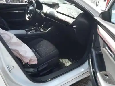 Scrapping Vehicle mazda 3 fastback (bp) 2.0 skyactiv-g m hybrid of the year 2023 powered pexn