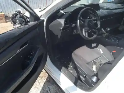 Scrapping Vehicle mazda 3 fastback (bp) 2.0 skyactiv-g m hybrid of the year 2023 powered pexn