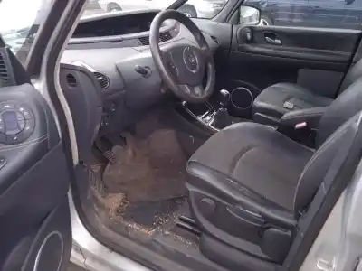 Vehicul casat renault espace iv (jk0/1_) 2.0 dci (jk01, jk02, jk1j, jk1k, jk1h) al anului 2010 alimentat m9r814 Vehicul casat renault espace iv (jk0/1_) 2.0 dci (jk01, jk02, jk1j, jk1k, jk1h) al anului 2010 alimentat m9r814