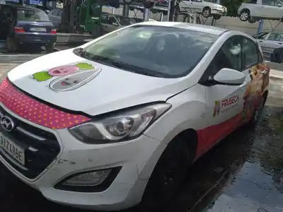 Veicolo di demolizione hyundai i30 (gd) 1.4 crdi dell'anno 2017 alimentato d4fc