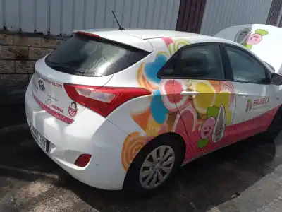 Veicolo di demolizione hyundai i30 (gd) 1.4 crdi dell'anno 2017 alimentato d4fc