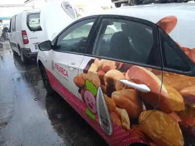 Veicolo di demolizione hyundai i30 (gd) 1.4 crdi dell'anno 2017 alimentato d4fc