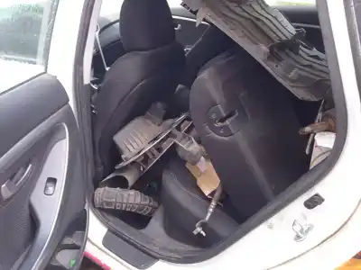 Veicolo di demolizione hyundai i30 (gd) 1.4 crdi dell'anno 2017 alimentato d4fc