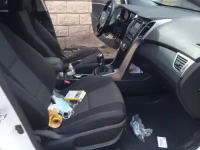 Veicolo di demolizione hyundai i30 (gd) 1.4 crdi dell'anno 2017 alimentato d4fc