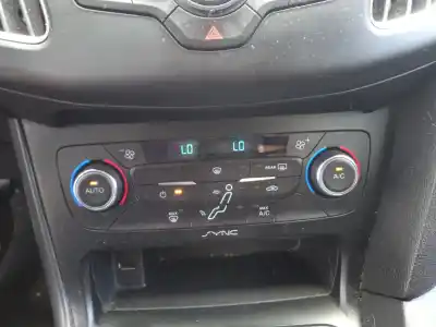 Scrapping Vehicle ford focus iii turnier 1.0 ecoboost of the year 2017 powered m1dd