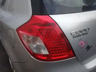 Veículo de Sucata kia cee'd fastback (ed) 1.6 crdi 115 do ano 2010 alimentado d4fb