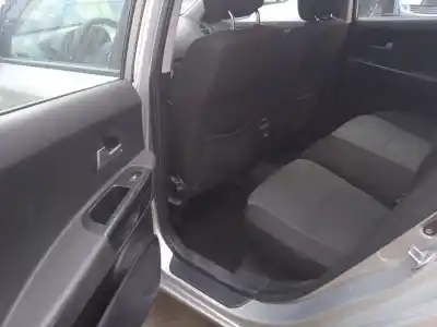 Veículo de Sucata kia cee'd fastback (ed) 1.6 crdi 115 do ano 2010 alimentado d4fb