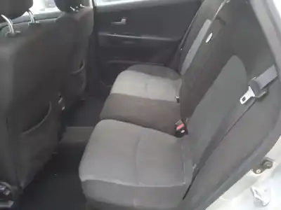 Veículo de Sucata kia cee'd fastback (ed) 1.6 crdi 115 do ano 2010 alimentado d4fb