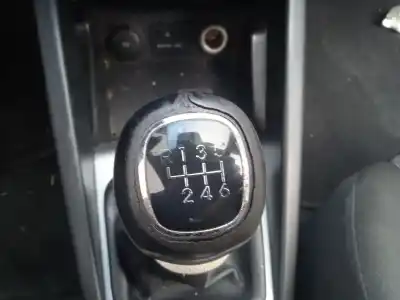 Veículo de Sucata kia cee'd fastback (ed) 1.6 crdi 115 do ano 2010 alimentado d4fb