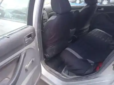 Véhicule à la ferraille ford focus ii (da_, hcp, dp) 1.8 tdci de l'année 2008 alimenté kkda