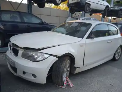 Vehículo de desguace BMW 1 (E81)  del año 2009 con motor N47D20A