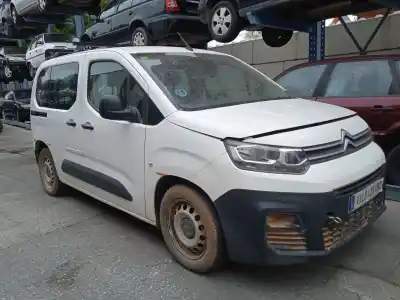 Véhicule à la ferraille CITROEN BERLINGO (ER_, EC_)  de l'année 2020 alimenté YH01