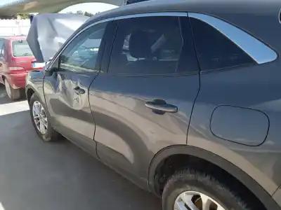 Scrapping Vehicle ford kuga iii (dfk) 1.5 ecoboost of the year 2023 powered yzda