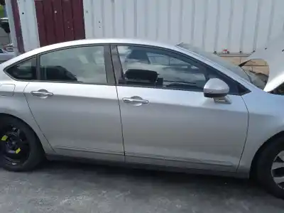 Veículo de Sucata citroen c5 iii (rd_) 2.0 hdi (rdrhda) do ano 2009 alimentado rhr