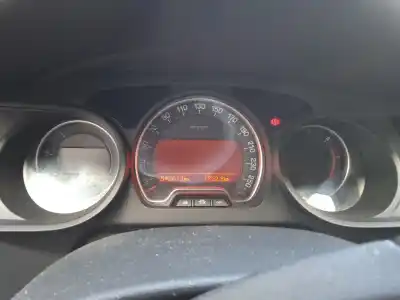 Veículo de Sucata citroen c5 iii (rd_) 2.0 hdi (rdrhda) do ano 2009 alimentado rhr