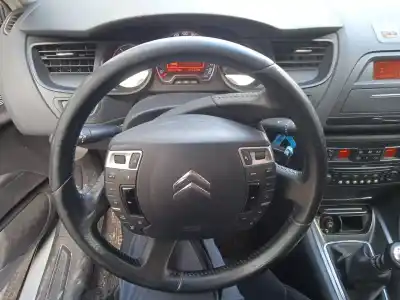 Veículo de Sucata citroen c5 iii (rd_) 2.0 hdi (rdrhda) do ano 2009 alimentado rhr