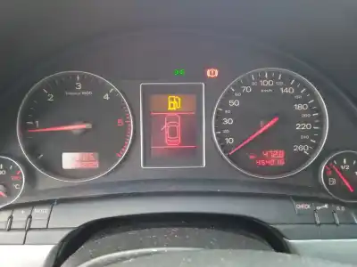 Veículo de Sucata audi a4 b6 avant (8e5) 2.5 tdi quattro do ano 2004 alimentado bau Veículo de Sucata audi a4 b6 avant (8e5) 2.5 tdi quattro do ano 2004 alimentado bau