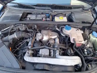 Veículo de Sucata audi a4 b6 avant (8e5) 2.5 tdi quattro do ano 2004 alimentado bau Veículo de Sucata audi a4 b6 avant (8e5) 2.5 tdi quattro do ano 2004 alimentado bau