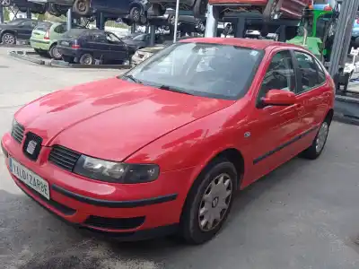 Veículo de Sucata SEAT LEON (1M1)  do ano 2001 alimentado AZD