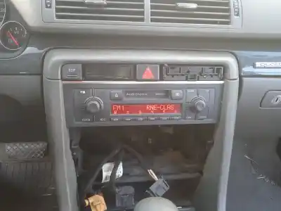 Scrapping Vehicle audi a4 b6 (8e2) 1.9 tdi of the year 2003 powered avf
