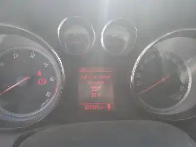 Véhicule à la ferraille opel astra j sedán 1.7 cdti (69) de l'année 2013 alimenté a17dts