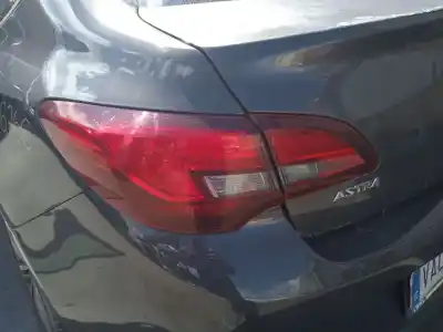 Véhicule à la ferraille opel astra j sedán 1.7 cdti (69) de l'année 2013 alimenté a17dts