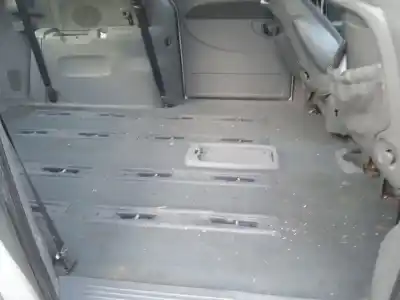 Veículo de Sucata chrysler voyager iv (rg, rs) 2.8 crd do ano 2005 alimentado vm28c