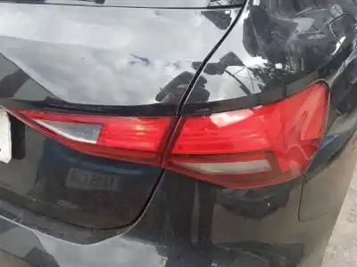 Veículo de Sucata audi a3 sportback (8ya) 30 tfsi mild hybrid do ano 2023 alimentado dlaa