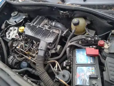 Véhicule à la ferraille renault kangoo (kc0/1_) 1.5 dci (kc07) de l'année 2004 alimenté k9k704