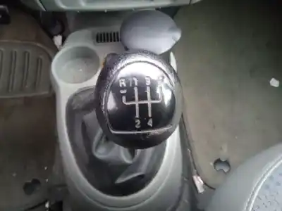 Véhicule à la ferraille renault kangoo (kc0/1_) 1.5 dci (kc07) de l'année 2004 alimenté k9k704