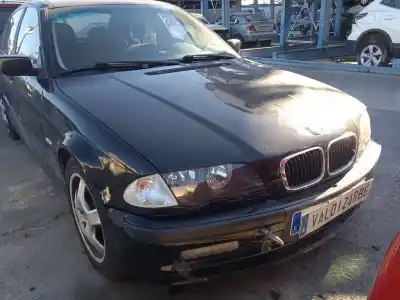 Scrapping Vehicle bmw 3 (e46) 320 d of the year 2000 powered 204d1