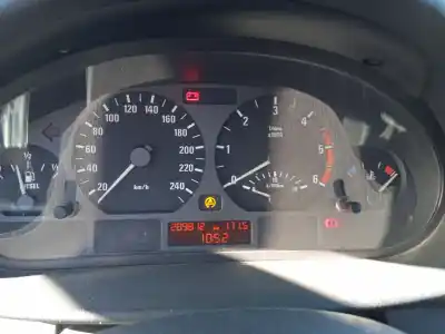 Scrapping Vehicle bmw 3 (e46) 320 d of the year 2000 powered 204d1