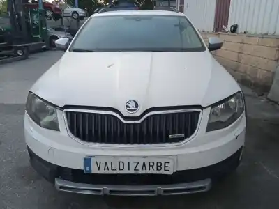 Scrapping Vehicle skoda octavia iii combi (5e5, 5e6) 2.0 tdi 4x4 of the year 2016 powered crmb