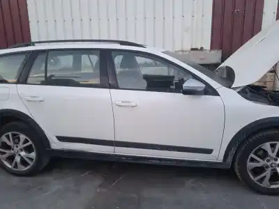 Scrapping Vehicle skoda octavia iii combi (5e5, 5e6) 2.0 tdi 4x4 of the year 2016 powered crmb