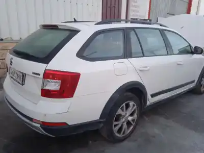 Scrapping Vehicle skoda octavia iii combi (5e5, 5e6) 2.0 tdi 4x4 of the year 2016 powered crmb