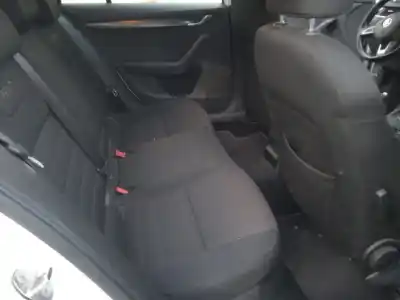 Scrapping Vehicle skoda octavia iii combi (5e5, 5e6) 2.0 tdi 4x4 of the year 2016 powered crmb
