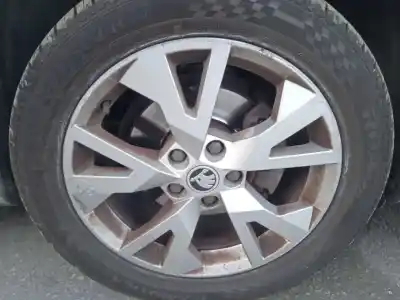 Scrapping Vehicle skoda octavia iii combi (5e5, 5e6) 2.0 tdi 4x4 of the year 2016 powered crmb
