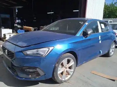 Veicolo di demolizione SEAT LEON (KL1) 1.0 TSI dell'anno 2024 alimentato DLAA