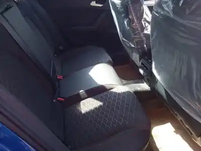 Здавання транспортного засобу seat leon (kl1) 1.0 tsi року 2024 потужний dlaa