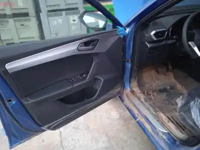 Здавання транспортного засобу seat leon (kl1) 1.0 tsi року 2024 потужний dlaa