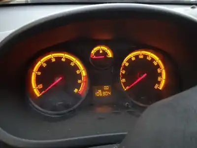 Véhicule à la ferraille opel corsa d (s07) 1.2 (l08, l68) de l'année 2013 alimenté a12xer