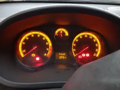 Véhicule à la ferraille opel corsa d (s07) 1.2 (l08, l68) de l'année 2013 alimenté a12xer