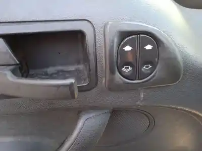 Veículo de Sucata ford transit connect (p65_, p70_, p80_) 1.8 tdci do ano 2013 alimentado rwpd