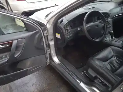 Scrapping Vehicle volvo s60 i (384) d5 of the year 2002 powered d5244t