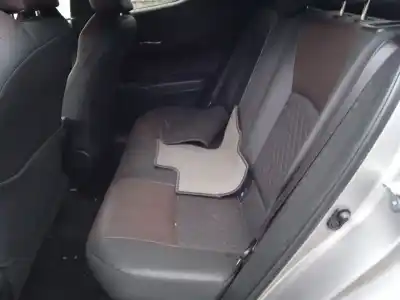 Здавання транспортного засобу toyota c-hr (_x1_) 1.8 hybrid (zyx10_, zyx11_) року 2017 потужний 2zr