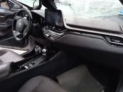 Здавання транспортного засобу toyota c-hr (_x1_) 1.8 hybrid (zyx10_, zyx11_) року 2017 потужний 2zr