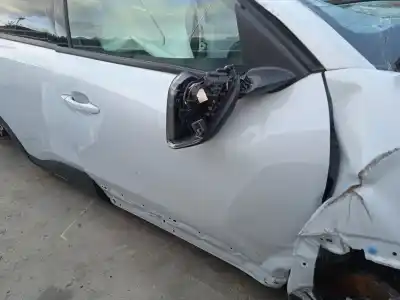 Veículo de Sucata citroen c4 iii (ba_, bb_, bc_) e-c4 (bczkxc) do ano 2025 alimentado hn09