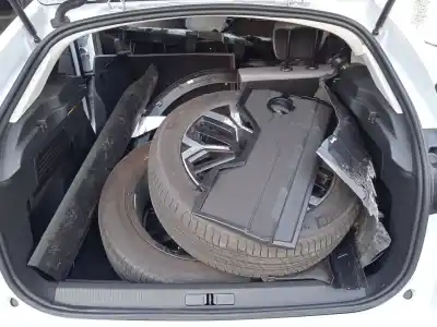 Veículo de Sucata citroen c4 iii (ba_, bb_, bc_) e-c4 (bczkxc) do ano 2025 alimentado hn09