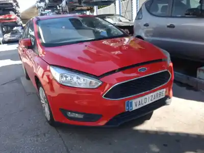 Veículo de Sucata ford focus iii sedán 1.0 ecoboost do ano 2015 alimentado m1da,m1dc,m1dd