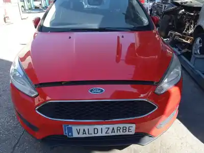 Veículo de Sucata ford focus iii sedán 1.0 ecoboost do ano 2015 alimentado m1da,m1dc,m1dd